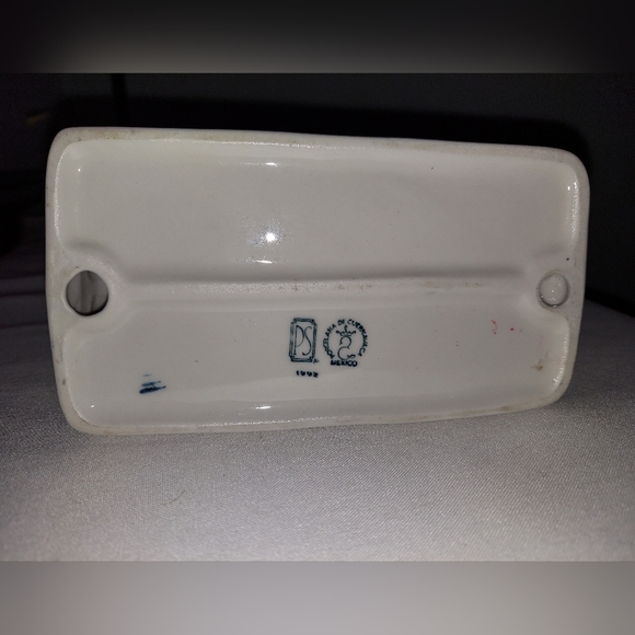 1992 Paul Sebastian Sledding Figurine Childs Play Porcelain Mexico Winter Snow - Picture 7 of 9